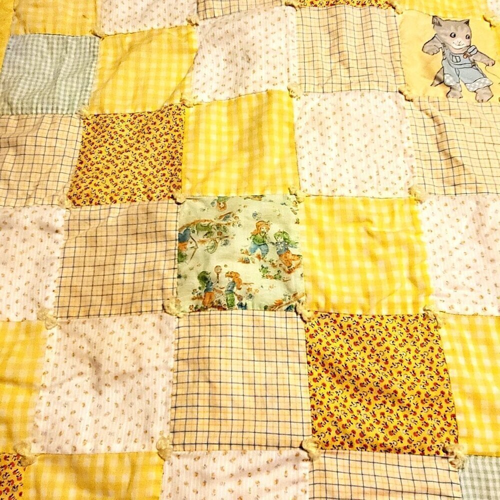 VTG Quilted Patchwork Baby Crib Blanket Yellow & Cute Cat Design 51" x 45" - Picture 5 of 10